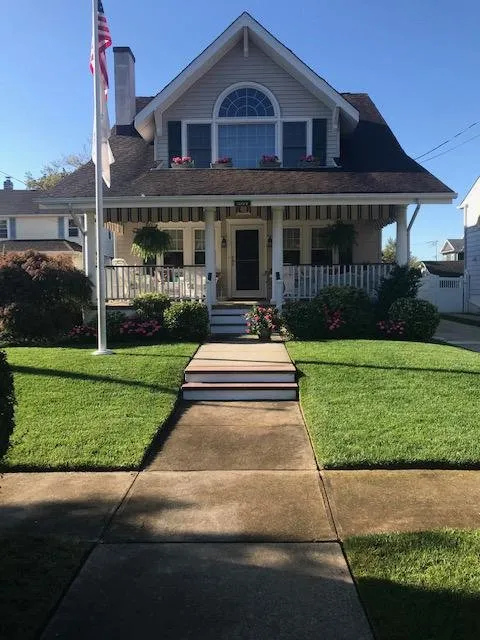 Trusted yard cleanup service with custom design in Eatontown, NJ by Dirt & Turf