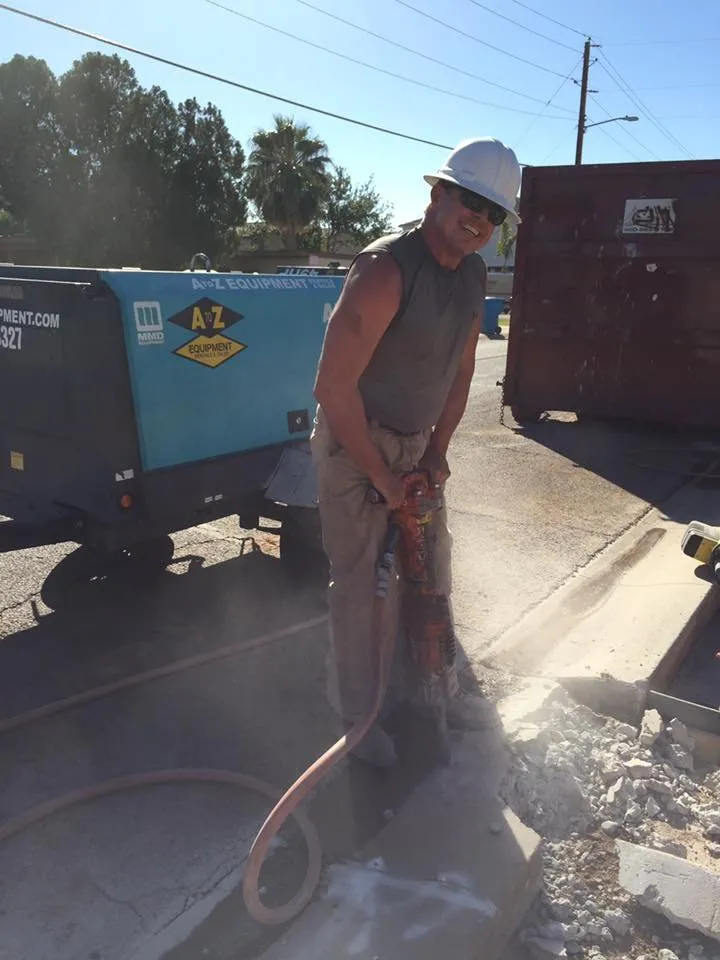 Reliable yard cleanup service for year-round maintenance across Phoenix, AZ - Dirt Jockeys