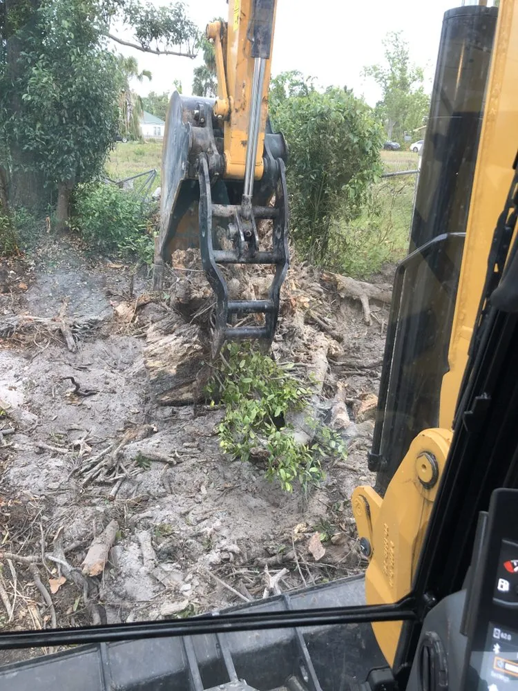 Local lawn mowing service in Lynn Haven, FL - Dirt Monkey Land Works