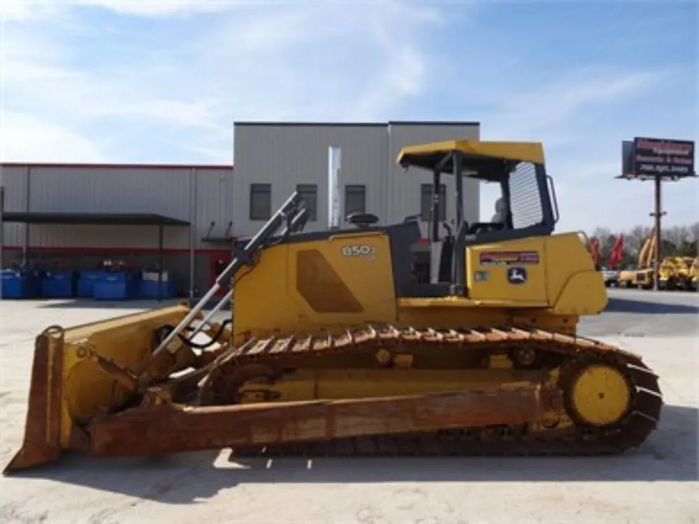 Trusted landscaping services for homes in Murfreesboro, TN by Dirt Works LLC.