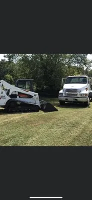 Dirtbusters of Mid Missouri Logo