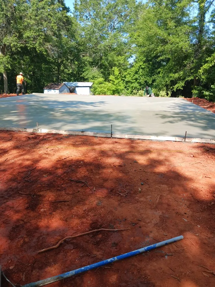 Affordable landscaping services experts serving Newnan, GA - Dirtpushers Landscape Construction