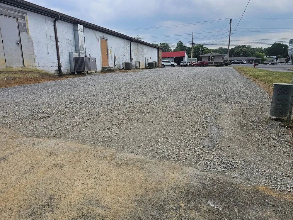 Professional landscaping services experts serving Blountville, TN - Dirtwerx