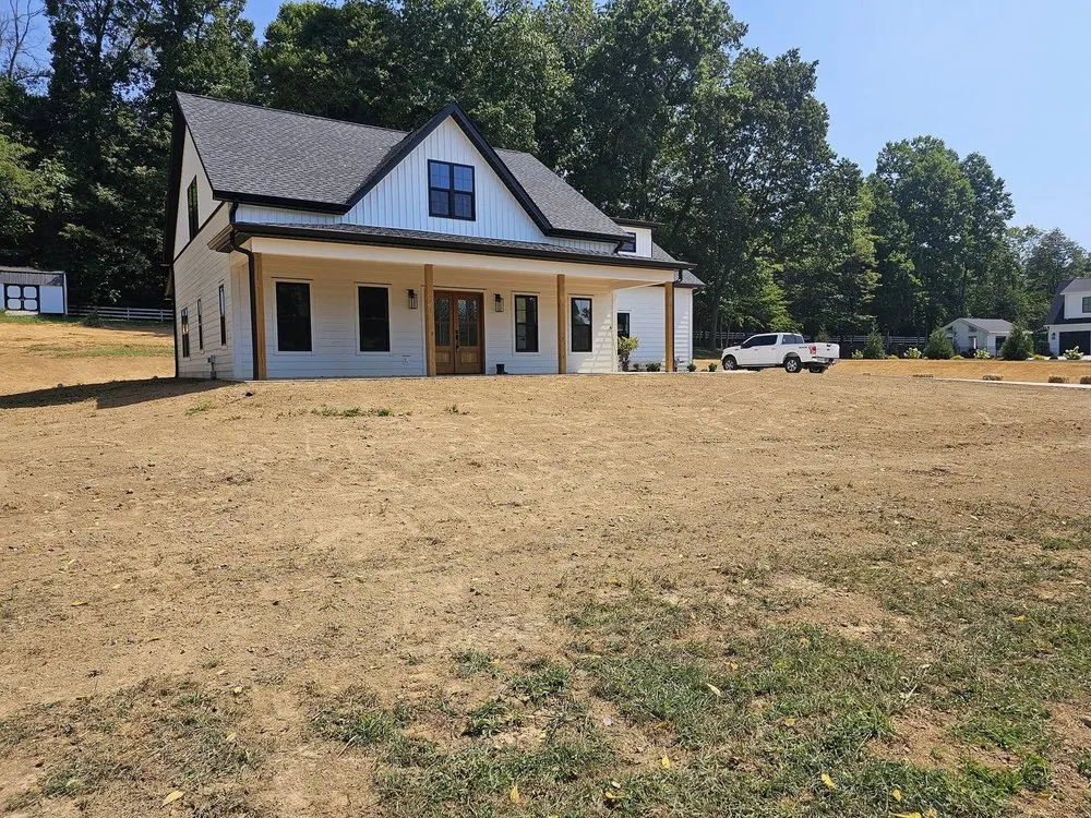 Top-rated lawn mowing service in Blountville, TN - Dirtwerx