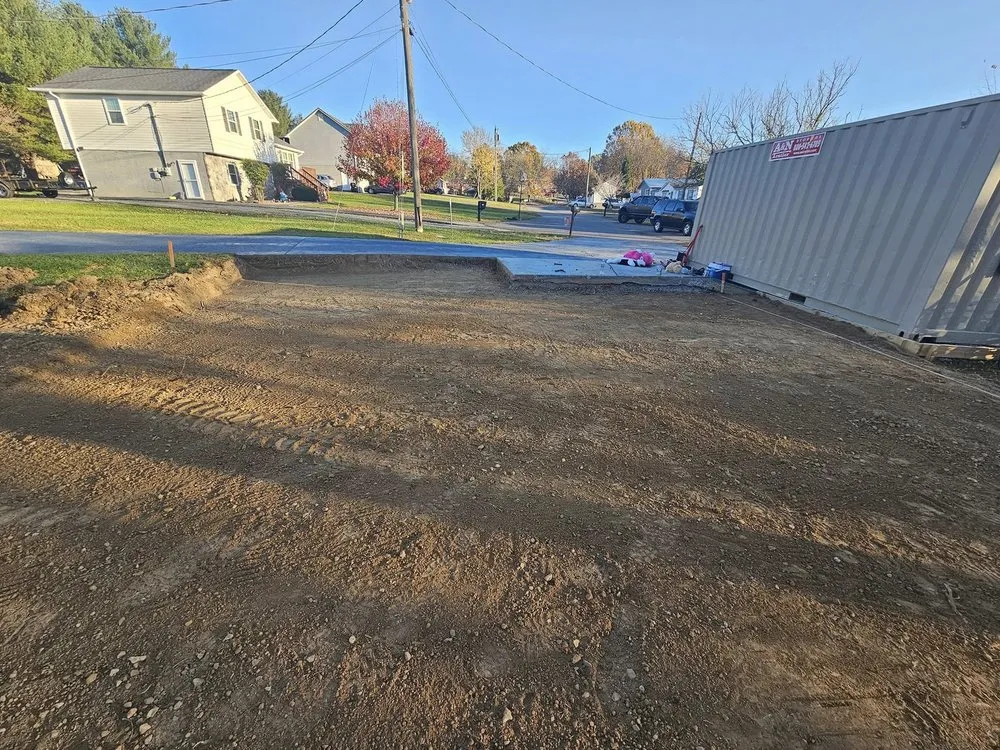 Custom lawn mowing service for year-round maintenance in Blountville, TN by Dirtwerx