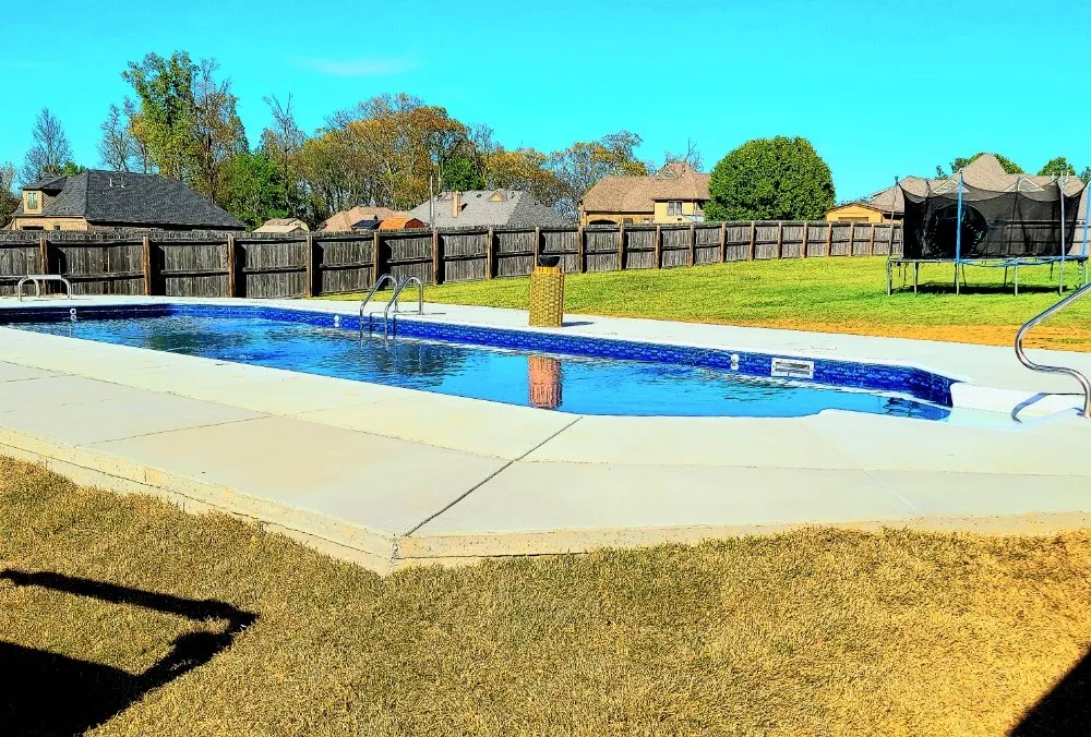 Expert yard maintenance in Olive Branch, MS - Dirtworx