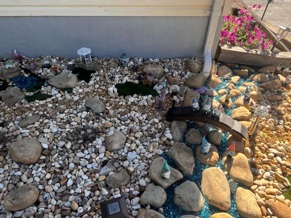 Local garden landscaping in Commerce, GA by Dirty Girls Lawn and Garden Detailers