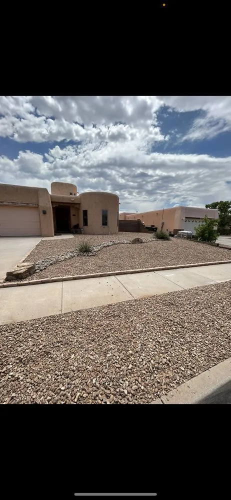Top-rated residential landscaping with custom design in Rio Rancho, NM by Dirty Gloves Landscaping