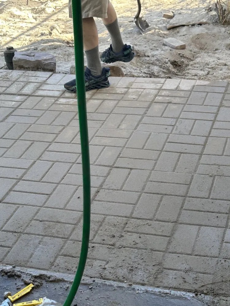 Reliable garden landscaping in Rio Rancho, NM by Dirty Gloves Landscaping