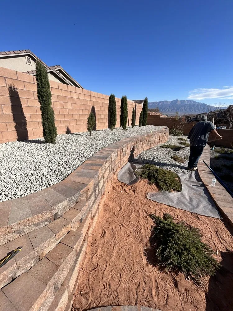 Professional lawn mowing service in Rio Rancho, NM - Dirty Gloves Landscaping