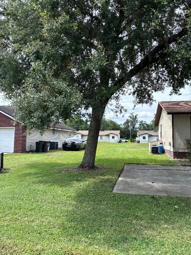 Affordable outdoor landscaping for homes in Starke, FL by Dirty South Trio