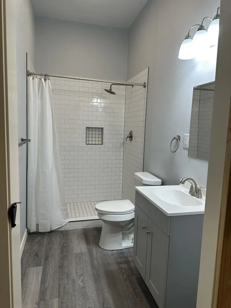 Affordable yard maintenance for beautiful yards in Texarkana, TX by DirtyWorks Home Services