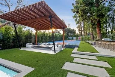 Local landscaping services in Woodland Hills, CA by Discount Landscape