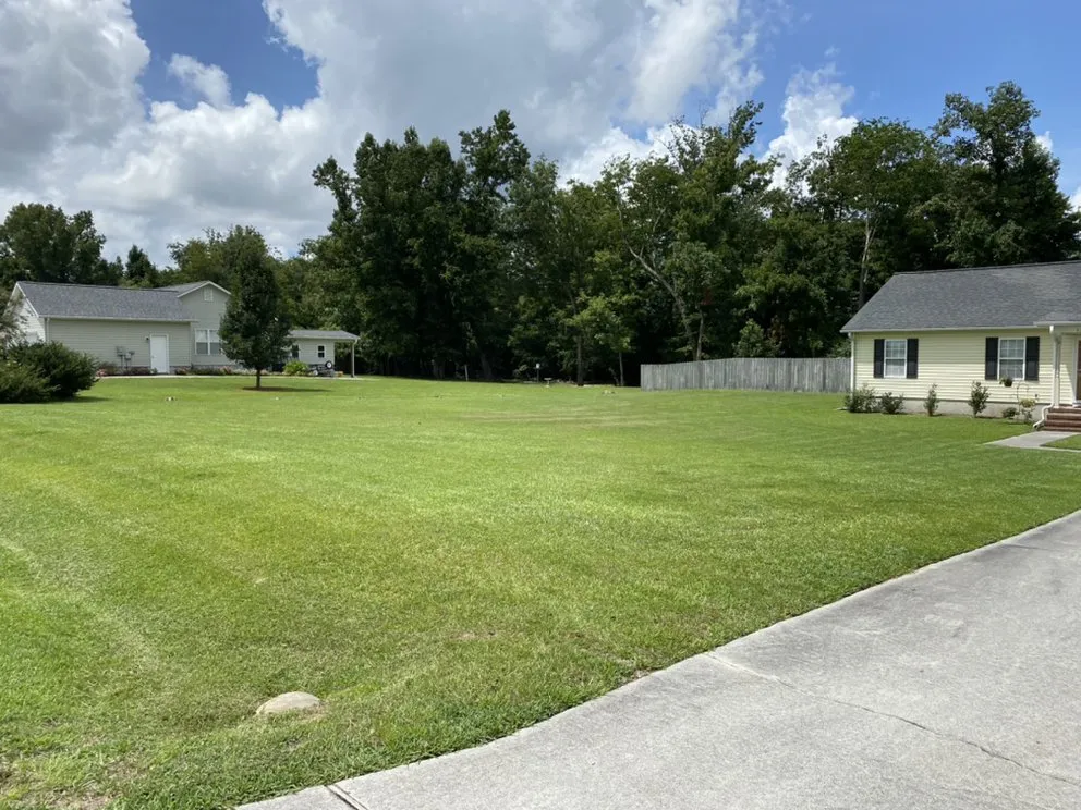 Reliable landscaping services in Jacksonville, NC by Discount Lawn Care And Pressure Cleaning