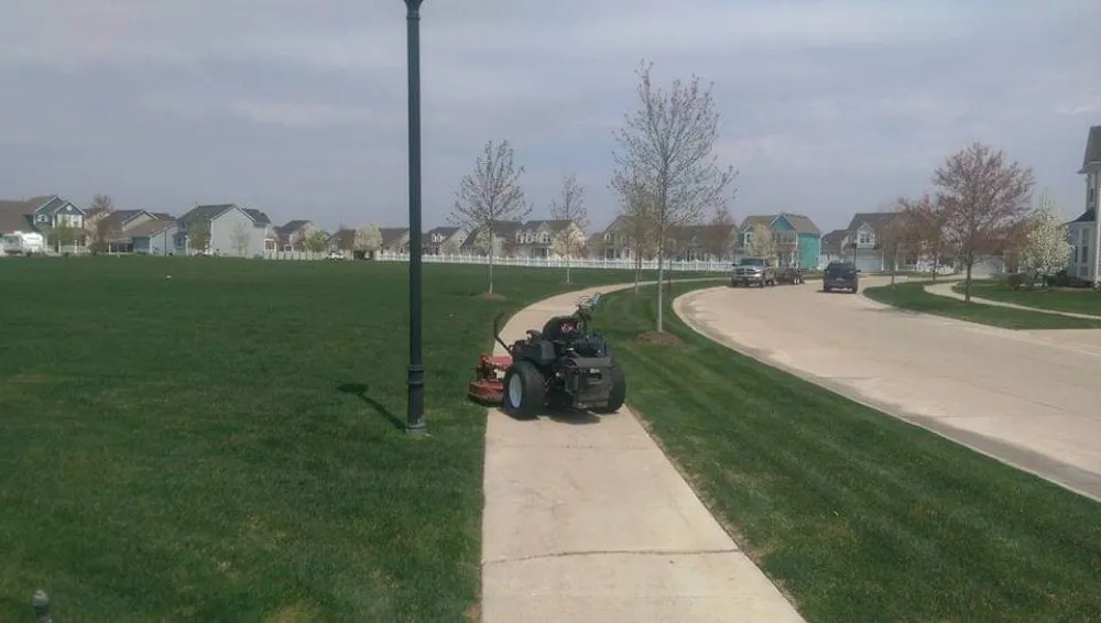 Professional yard maintenance in New Haven, MI - Discount Lawn Care