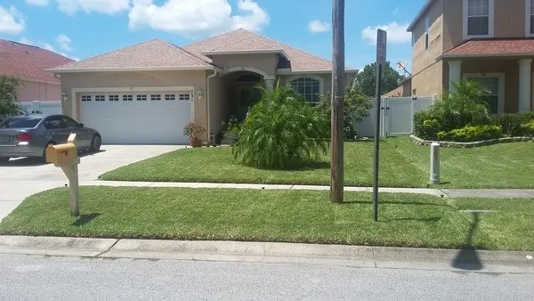 Top-rated garden landscaping in St Petersburg, FL by Discount Lawn Cuts