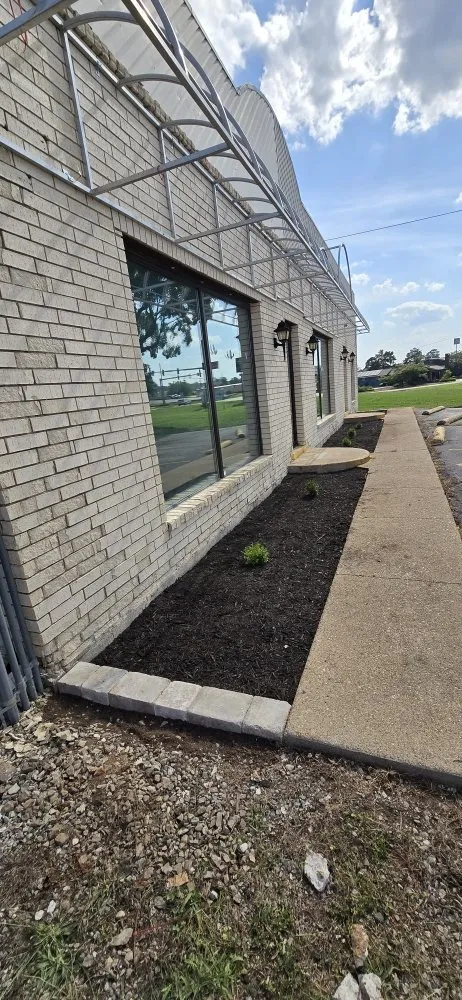 Trusted lawn care service in Mountain Home, AR - Discount Services