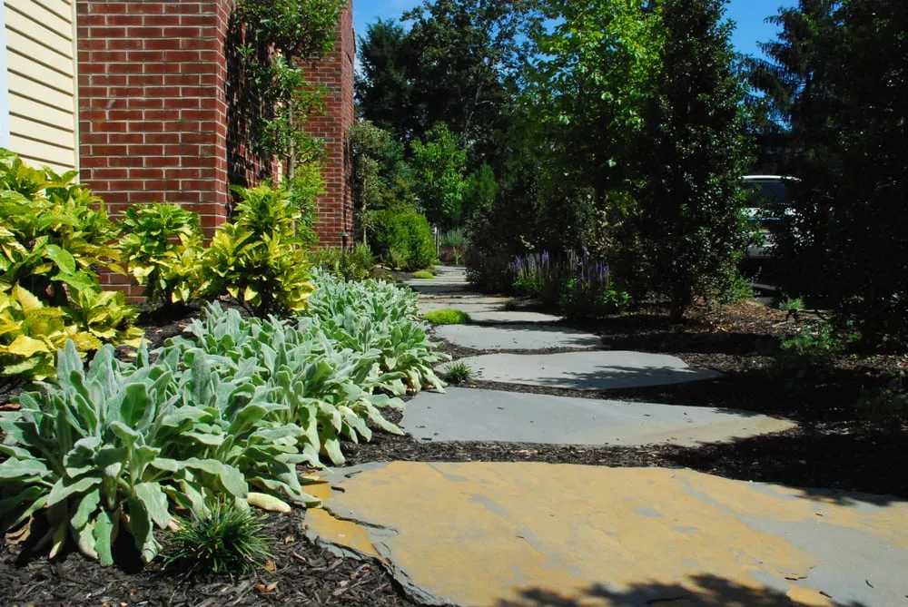 Reliable garden landscaping experts serving Montville, NJ - Discovery Landscape Design
