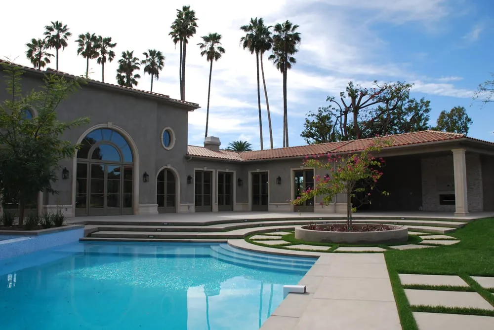 Affordable landscape installation in Sherman Oaks, CA by Discovery Landscaping