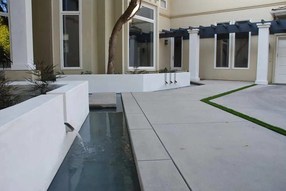 Reliable landscape installation for year-round maintenance in Sherman Oaks, CA by Discovery Landscaping