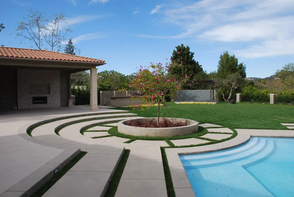Local outdoor landscaping for beautiful yards in Sherman Oaks, CA by Discovery Landscaping