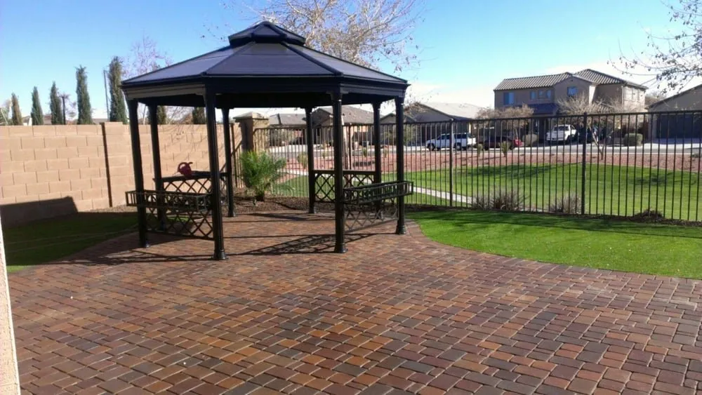 Reliable landscape design experts serving Scottsdale, AZ - Distinct & Luxurious Landscape and Design