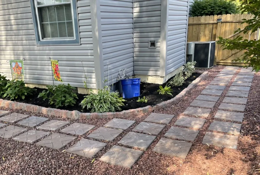 Reliable yard maintenance with custom design in Evesham, NJ by Distinct Surroundings