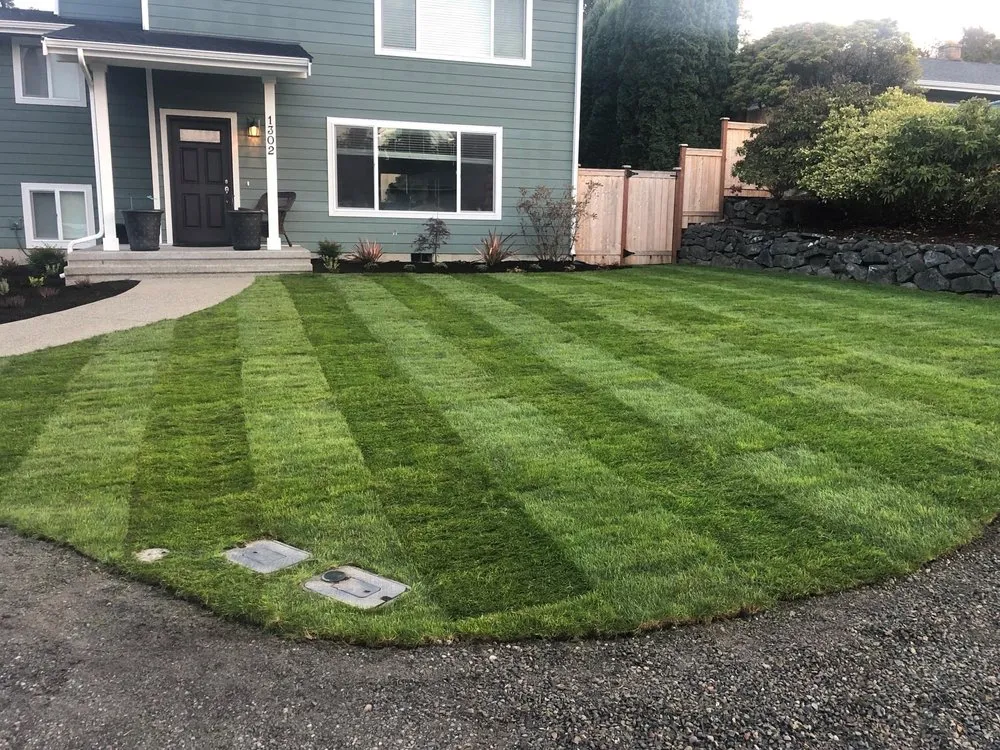 Professional residential landscaping in Kent, WA - Distinctive Landscape