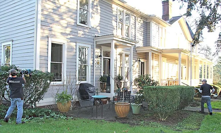 Affordable lawn care service experts serving Vancouver, WA - Distinctive Landscape