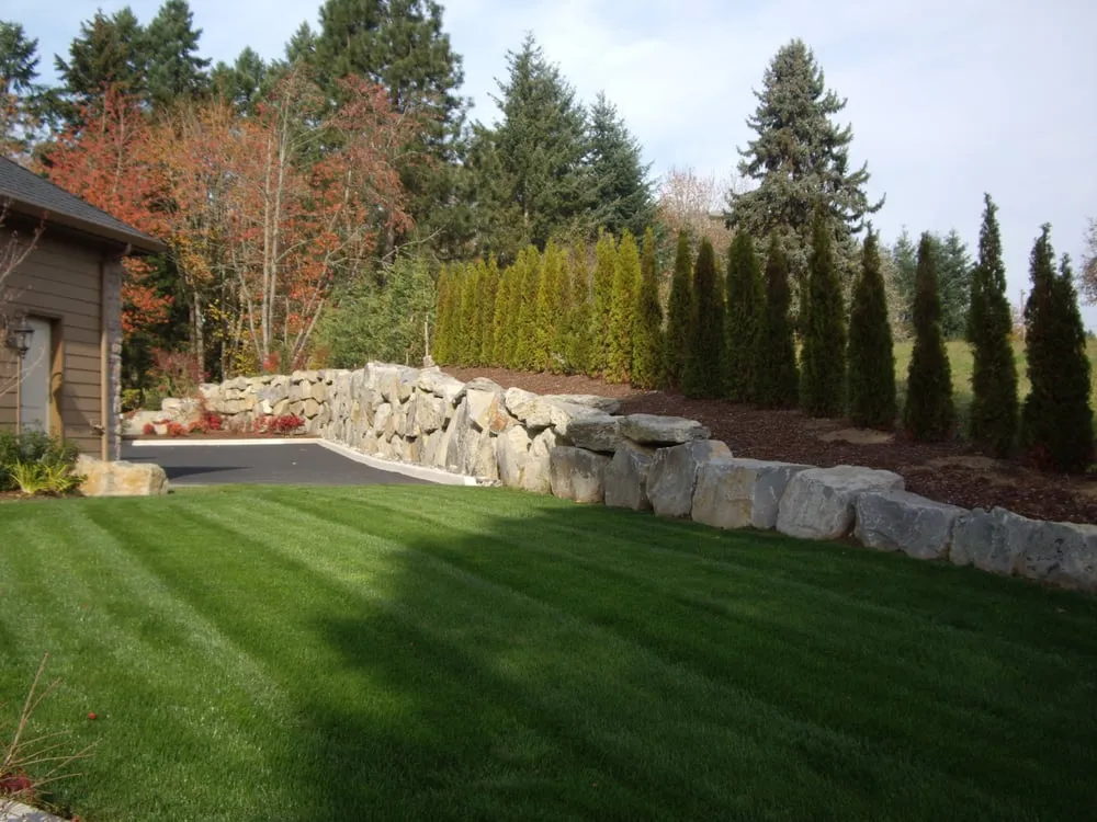 Professional garden landscaping for beautiful yards in Vancouver, WA by Distinctive Landscape