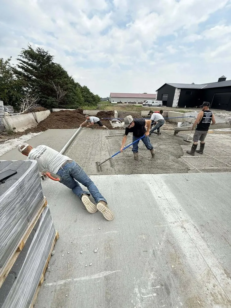 Affordable landscape installation experts serving Ames, IA - Distinctive Landscapes