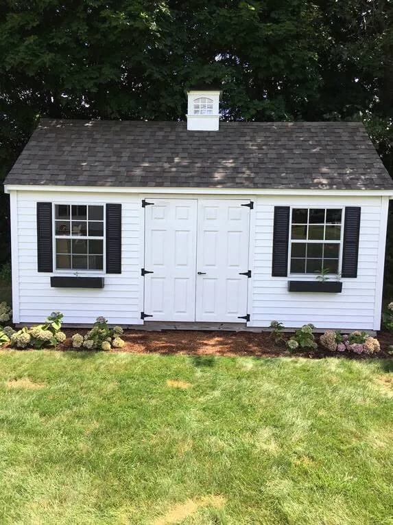 Local landscape installation experts serving North Attleboro, MA - Distinctive Landscaping & Lawn Maintenance