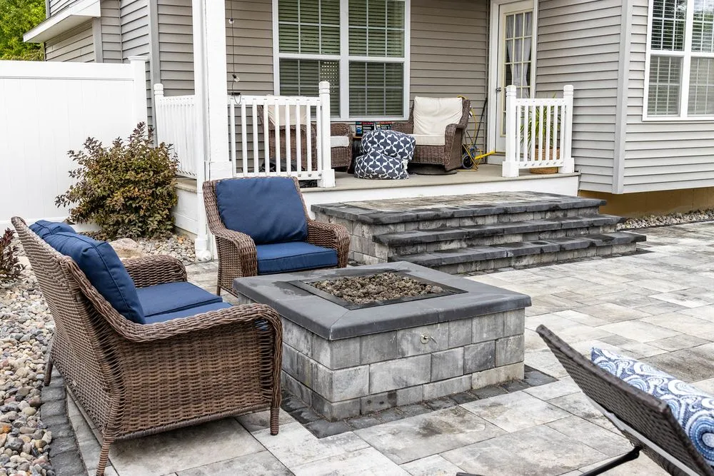 Trusted garden landscaping experts serving Baldwinsville, NY - Distinguished Landscapes