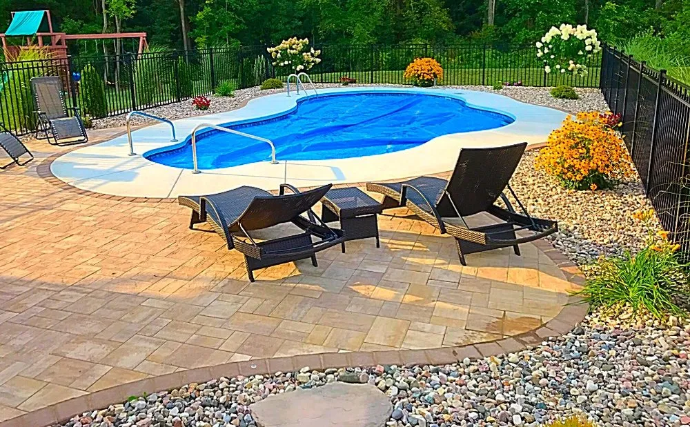 Custom lawn care service for beautiful yards in Baldwinsville, NY by Distinguished Landscapes
