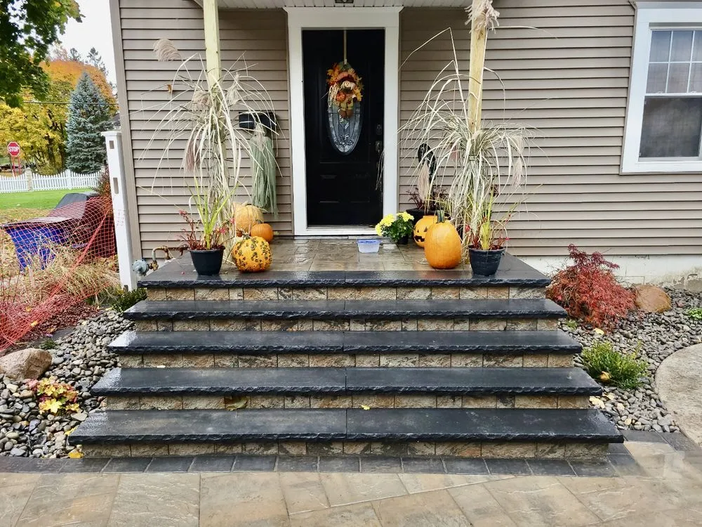 Affordable lawn care service in Baldwinsville, NY - Distinguished Landscapes