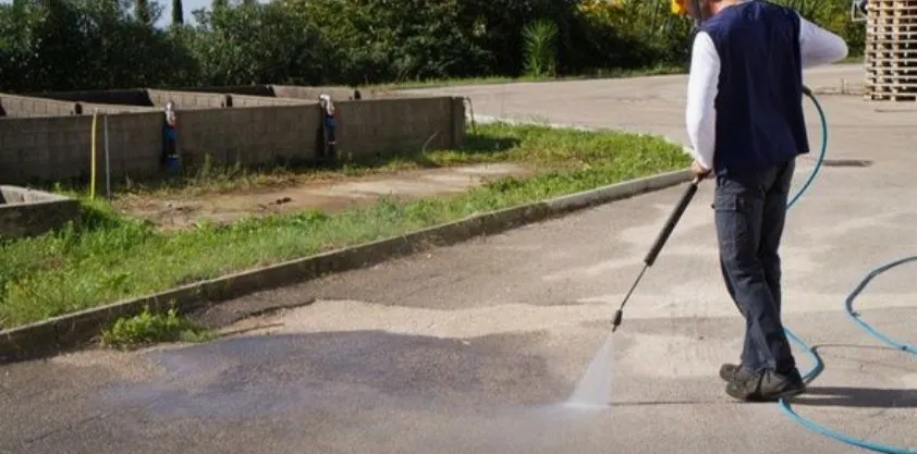 Top-rated yard cleanup service in Belton, SC by Distinguished Taste Commercial Services