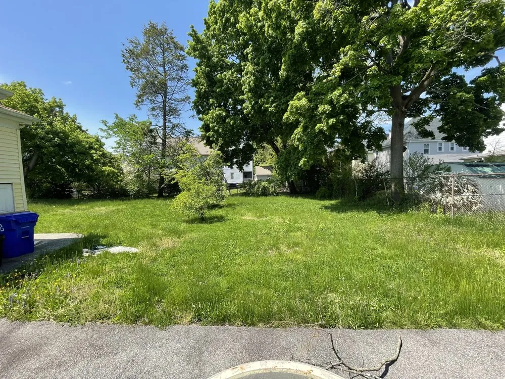 Affordable landscaping services in Boston, MA - District Lawn Service