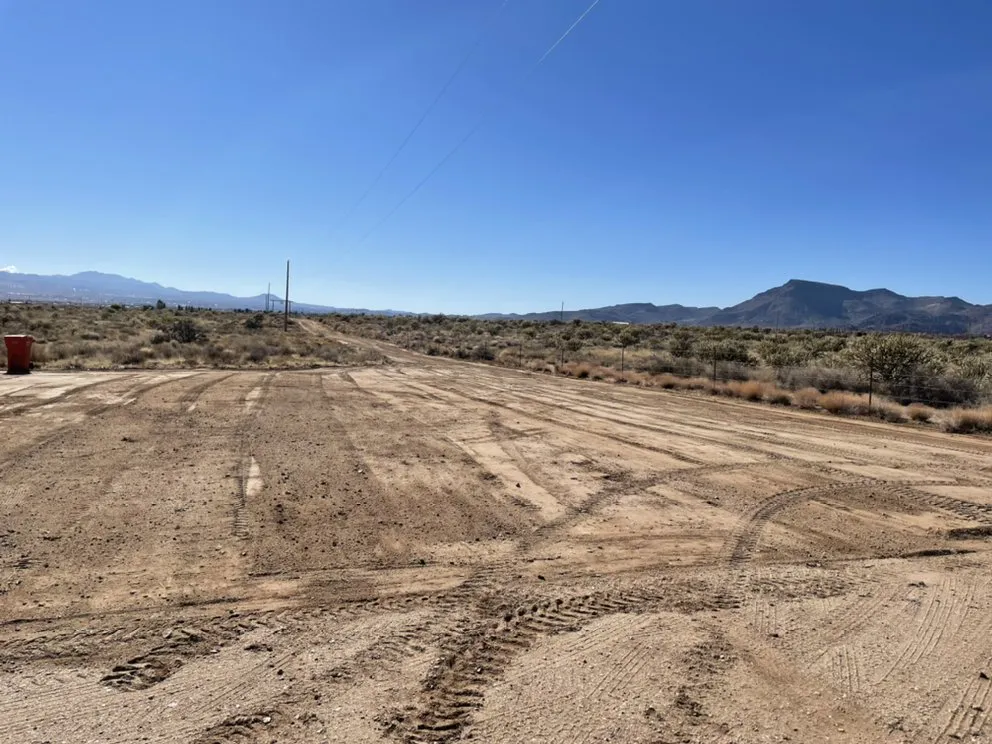 Custom outdoor landscaping experts serving Bullhead City, AZ - Ditch Doctor Dirt Works