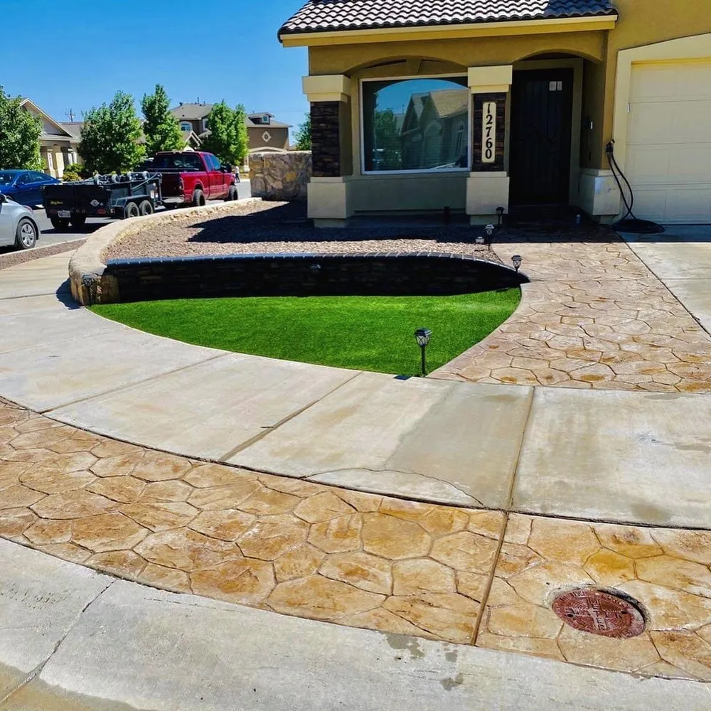 Professional outdoor landscaping experts serving El Paso, TX - Diverse Landscape and Construction