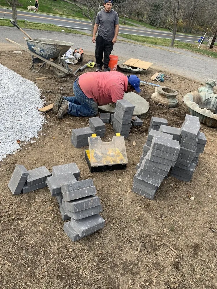 Professional yard maintenance with custom design in Derwood, MD by Diversified Contractors Llc