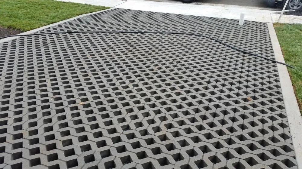 Expert lawn care service experts serving Derwood, MD - Diversified Contractors Llc