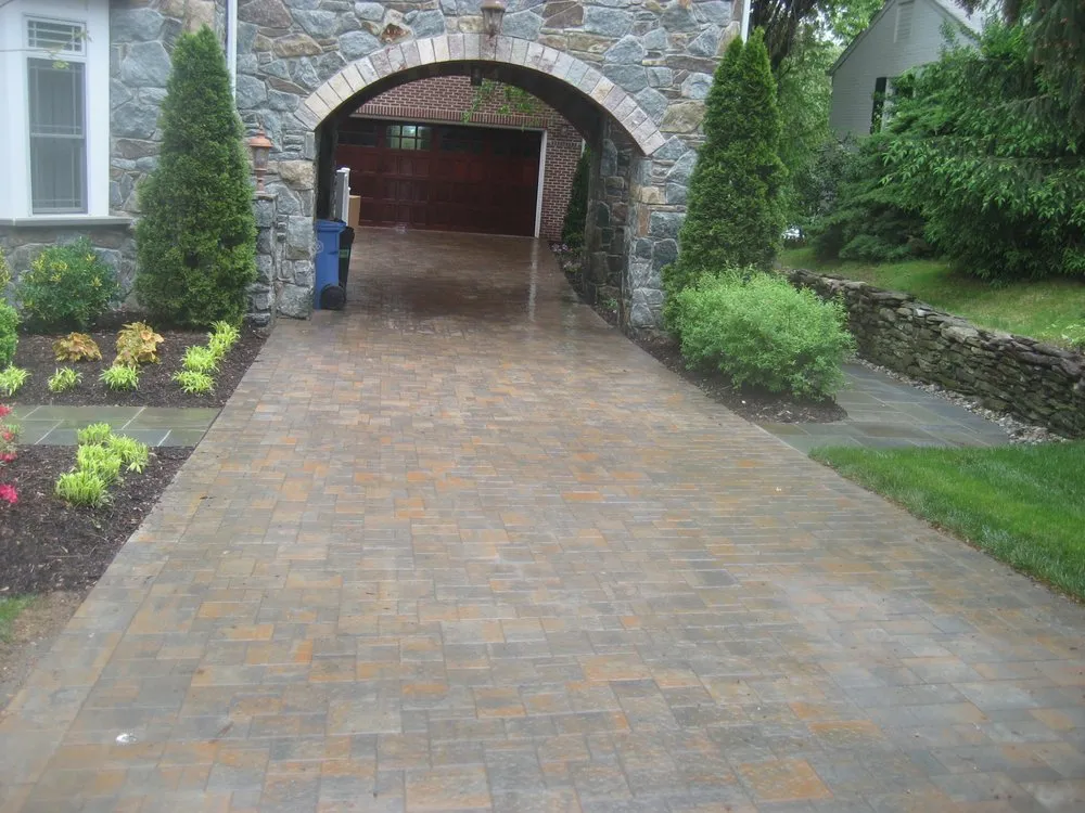 Custom lawn mowing service for residential properties in Derwood, MD by Diversified Contractors Llc