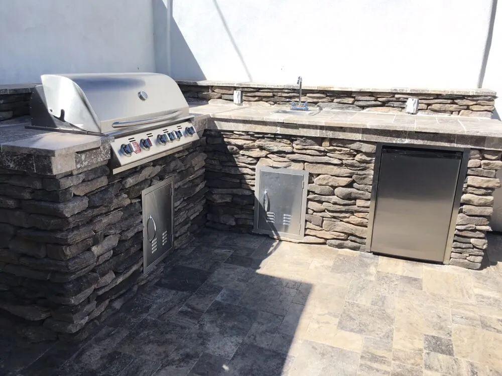 Reliable residential landscaping for year-round maintenance across Phoenix, AZ - Diversified Landscape Management