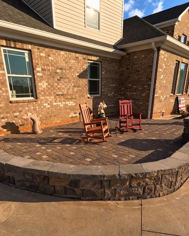 Custom lawn care service experts serving Moore, SC - Diversified Landscape Solutions