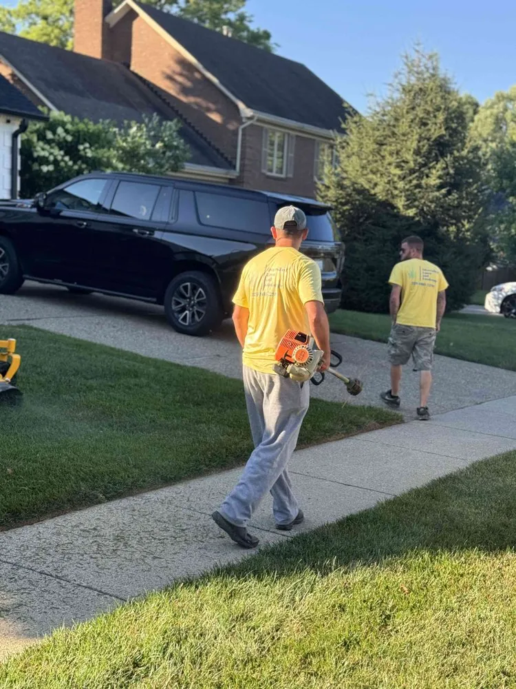 Professional yard cleanup service for beautiful yards in Lexington, KY by Diversified Lawn and Landscape