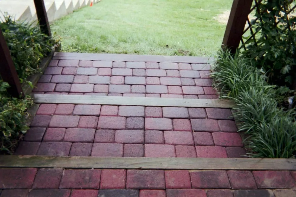 Expert lawn mowing service in Highland, IL - Diversified Services