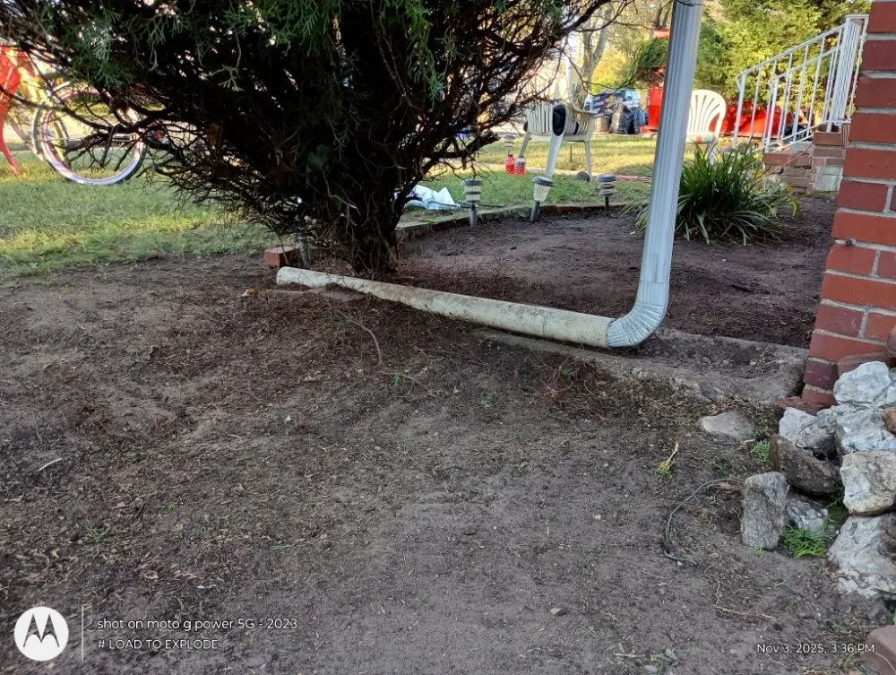 Expert lawn mowing service for homes across Philadelphia, PA - Divine Design Landscapes