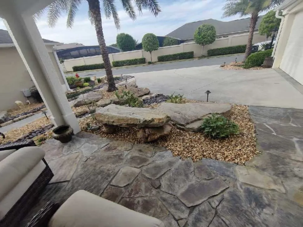 Expert outdoor landscaping for beautiful yards in Leesburg, FL by Divine Designs & Landscaping