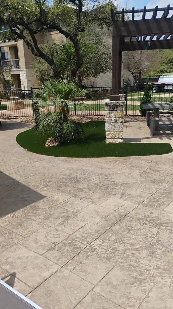 Custom landscape design experts serving San Antonio, TX - Divine Garden Landscaping