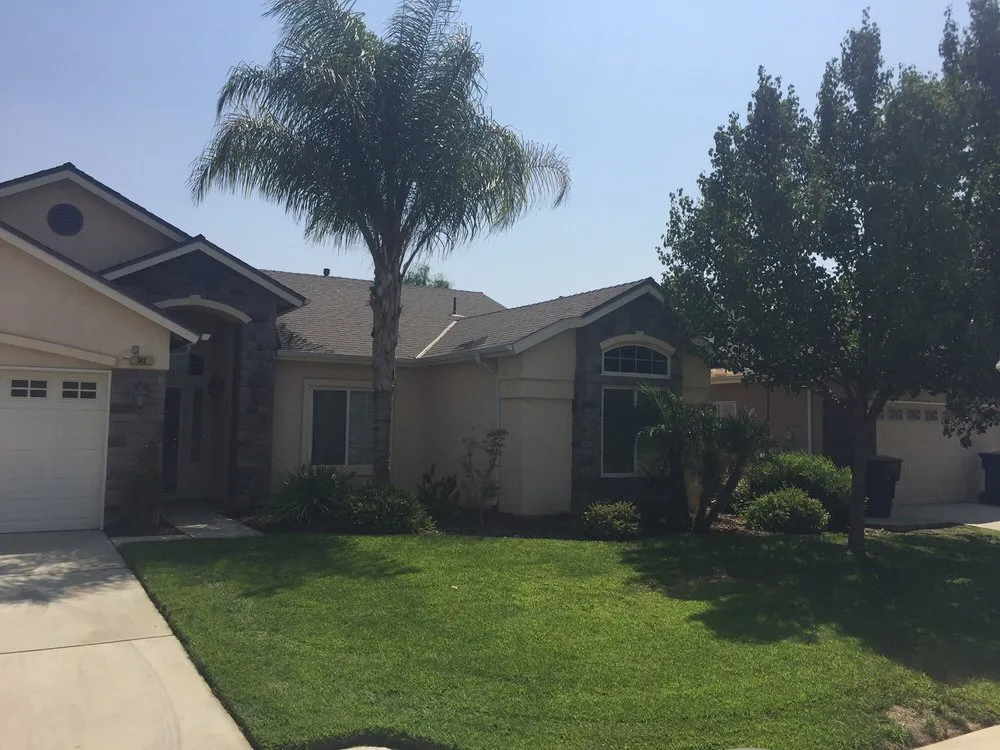 Affordable lawn care service experts serving Visalia, CA - Divine Landscape